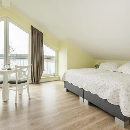 Luxus-see-domizil Mit Sauna, Kamin Und Boot-130 Qm Fuer 6 Personen