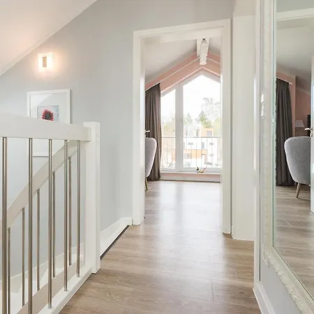 Luxus-see-domizil Mit Sauna, Kamin Und Boot-130 Qm Fuer 6 Personen Casa de Férias Krakow am See