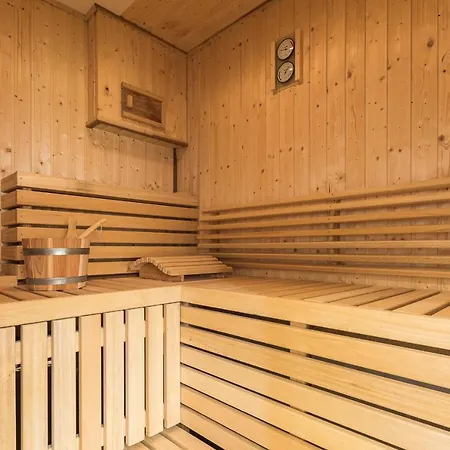 Luxus-see-domizil Mit Sauna, Kamin Und Boot-130 Qm Fuer 6 Personen Casa de Férias