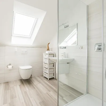 Luxus-see-domizil Mit Sauna, Kamin Und Boot-130 Qm Fuer 6 Personen Krakow am See